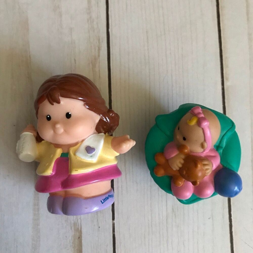 Fisher Price Little People Mom Linda and Baby sweet sounds toddler toys lot 2 pc